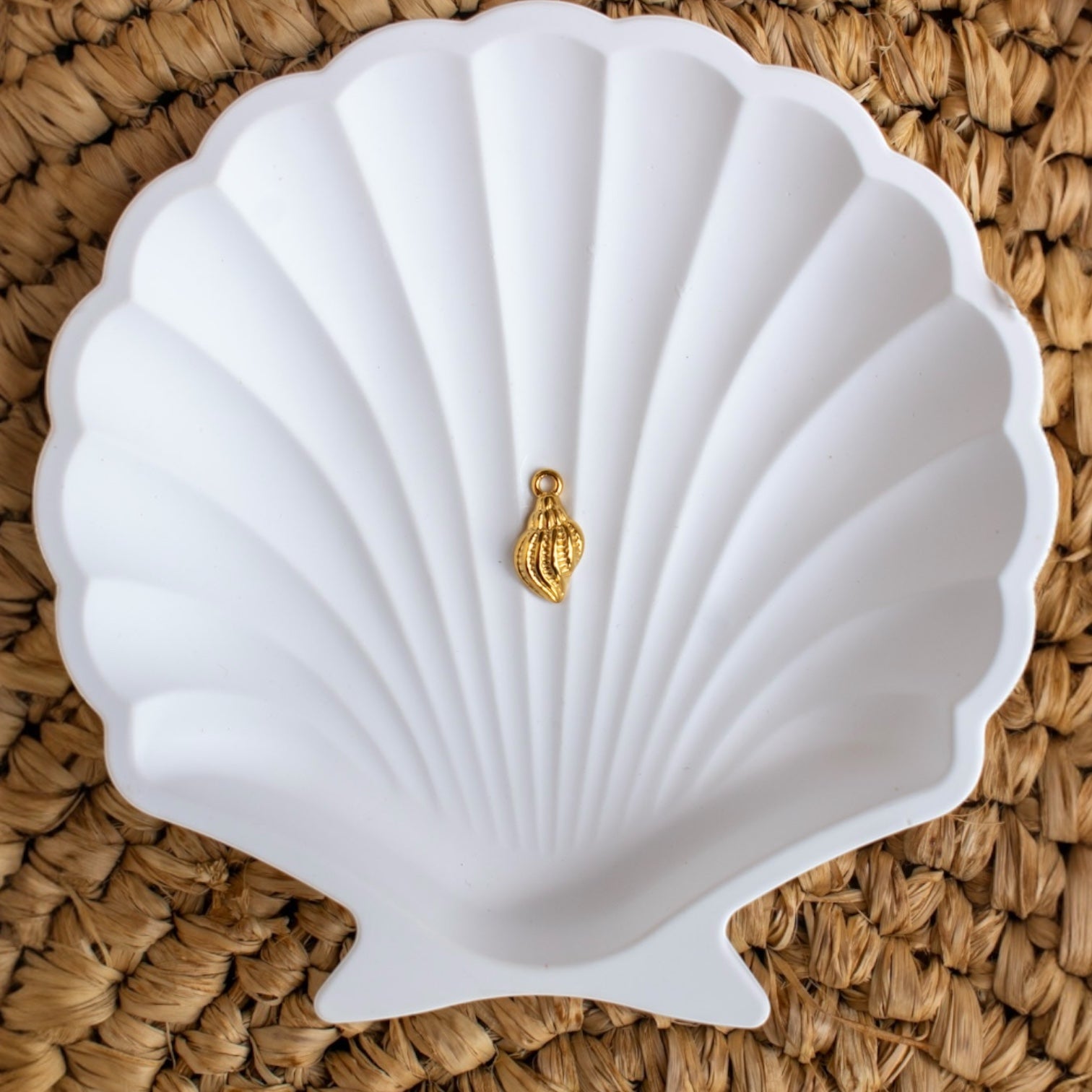 Grigri Coquillage Spirale Doré